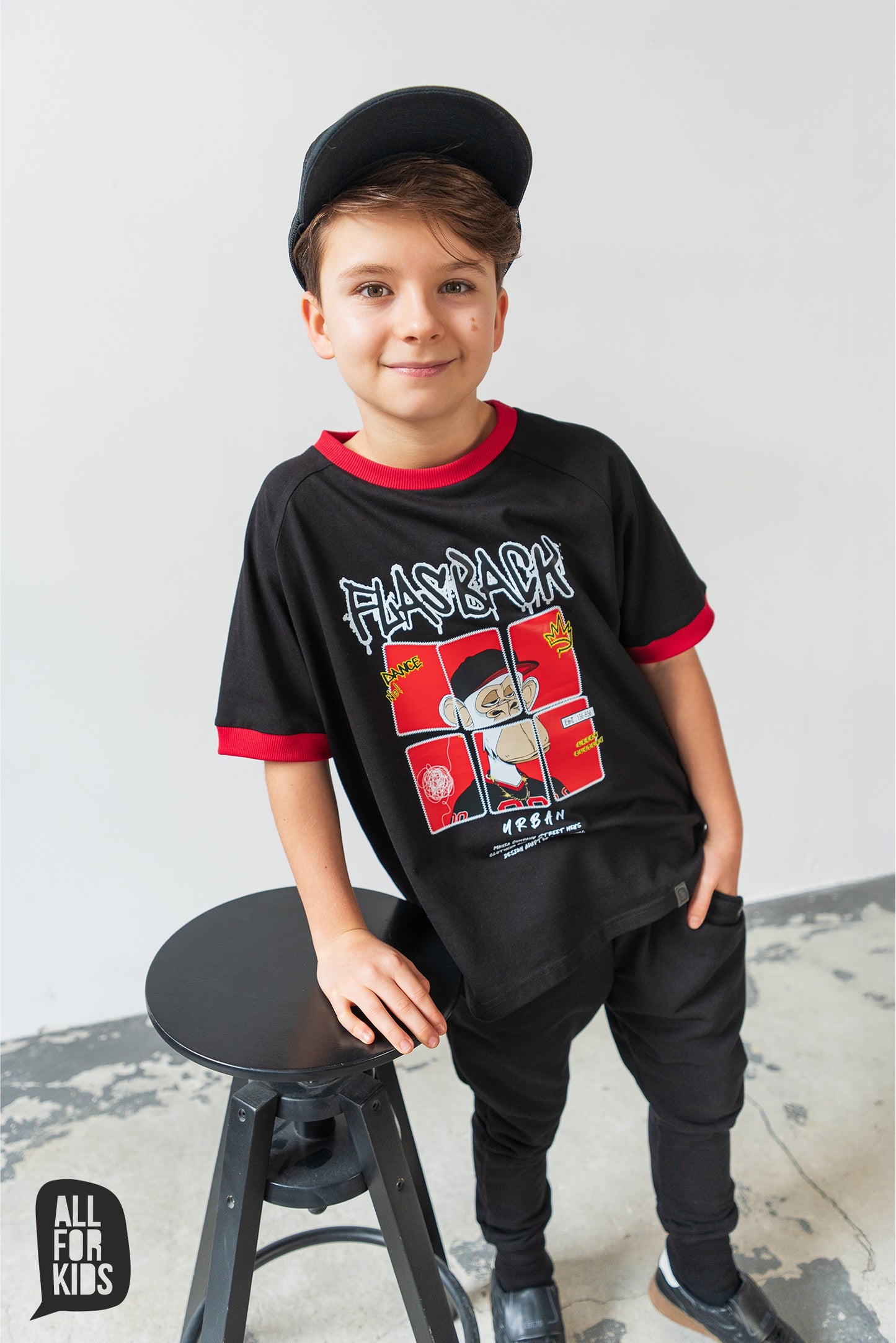 T-shirt chłopięcy ALL FOR KIDS Premium „Flashback” – czarny z nadrukiem (116–158)