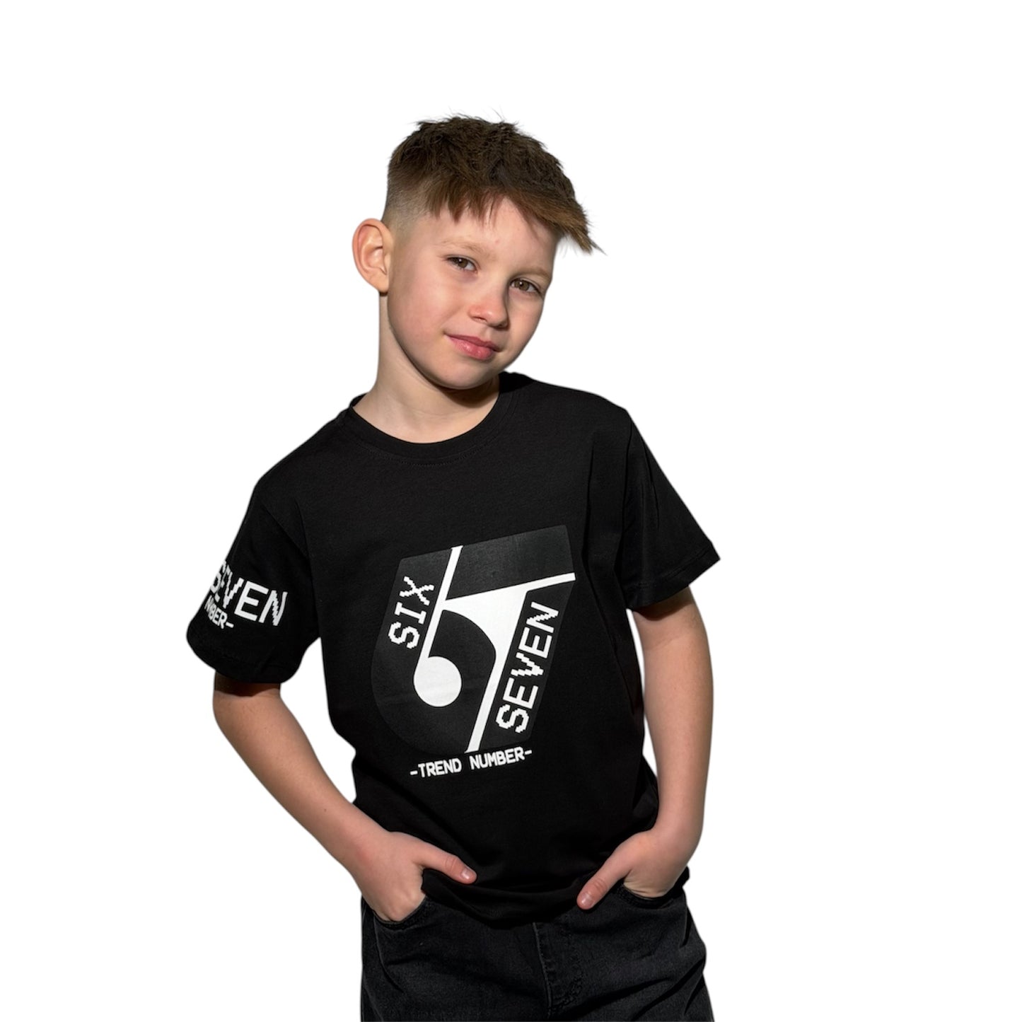 LMR koszulka chłopięca SIX SEVEN – czarna – nadruk premium (122-146)